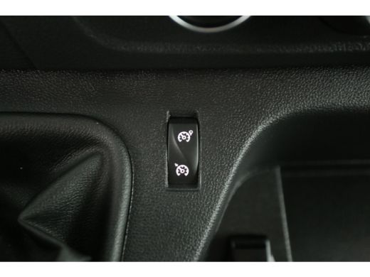 Renault Master T35 2.3 dCi L3H2 RWD | Dubbellucht | 3500KG Trekgew. | Trekh. | Airco | Cruise | Carplay | 3-Zits... ActivLease financial lease