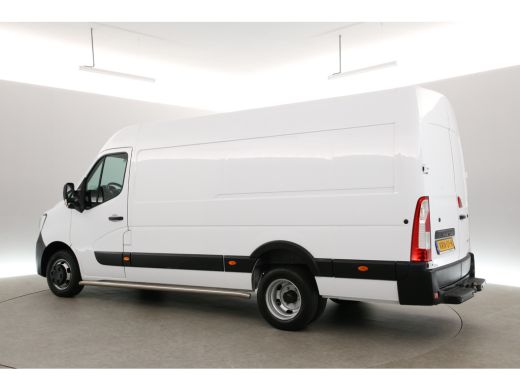 Renault Master T35 2.3 dCi L3H2 RWD | Dubbellucht | 3500KG Trekgew. | Trekh. | Airco | Cruise | Carplay | 3-Zits... ActivLease financial lease