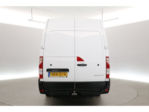 Renault Master T35 2.3 dCi L3H2 RWD | Dubbellucht | 3500KG Trekgew. | Trekh. | Airco | Cruise | Carplay | 3-Zits... ActivLease financial lease