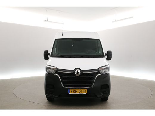 Renault Master T35 2.3 dCi L3H2 RWD | Dubbellucht | 3500KG Trekgew. | Trekh. | Airco | Cruise | Carplay | 3-Zits... ActivLease financial lease