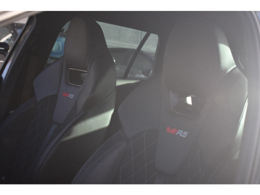 Skoda Octavia Combi RS iV Phev 245PK | Zwenkbare trekhaak | RS Plus Package | Camera achter | Head-up display |... ActivLease financial lease