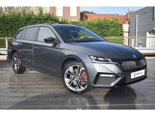 Skoda Octavia Combi RS iV Phev 245PK | Zwenkbare trekhaak | RS Plus Package | Camera achter | Head-up display |... ActivLease financial lease