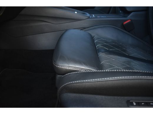 Skoda Octavia Combi RS iV Phev 245PK | Zwenkbare trekhaak | RS Plus Package | Camera achter | Head-up display |... ActivLease financial lease