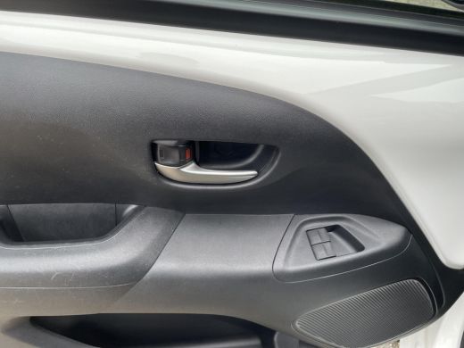 Toyota Aygo 1.0 VVT-i x-joy cabrio ActivLease financial lease