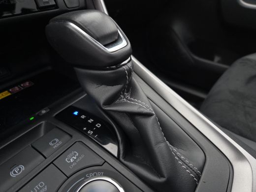 Toyota RAV4 2.5 Plug-in Hybrid AWD GR SPORT | Panorama | Head-Up | Apple CarPlay | Rijklaarprijs incl. garant... ActivLease financial lease