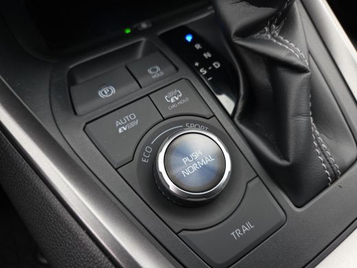 Toyota RAV4 2.5 Plug-in Hybrid AWD GR SPORT | Panorama | Head-Up | Apple CarPlay | Rijklaarprijs incl. garant... ActivLease financial lease