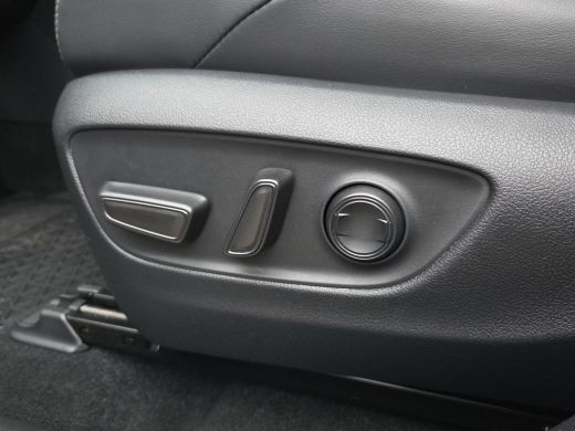 Toyota RAV4 2.5 Plug-in Hybrid AWD GR SPORT | Panorama | Head-Up | Apple CarPlay | Rijklaarprijs incl. garant... ActivLease financial lease