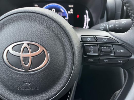 Toyota Yaris Cross 1.5 Hybrid 115 Dynamic | Parkeersensoren | Carplay | Stoelverwarming | LED koplampen | Keyless en... ActivLease financial lease