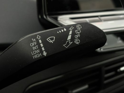 Volkswagen ID.3 First 58 kWh 204 pk | Apple carplay | Parkeersensoren | Stoel/stuur verwarming | ActivLease financial lease