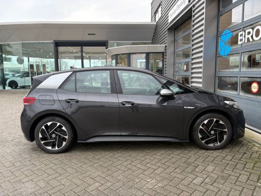 Volkswagen ID.3 First 58 kWh 204 pk | Apple carplay | Parkeersensoren | Stoel/stuur verwarming | ActivLease financial lease