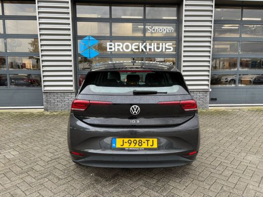 Volkswagen ID.3 First 58 kWh 204 pk | Apple carplay | Parkeersensoren | Stoel/stuur verwarming | ActivLease financial lease