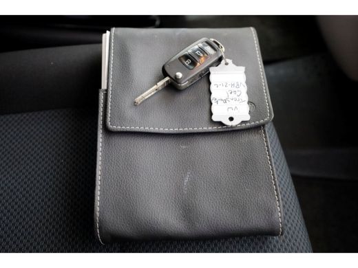 Volkswagen Transporter T6 2.0 TDI 150pk Lang 2x Schuifdeur/Airco/Camera 07-2019 ActivLease financial lease