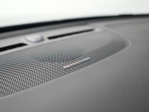 Volvo  XC40 B4 Plus Black Edition | Harman Kardon | 360&deg; Camera | Panoramadak | 20" | Trekhaak | Nubuck-Leder ActivLease financial lease