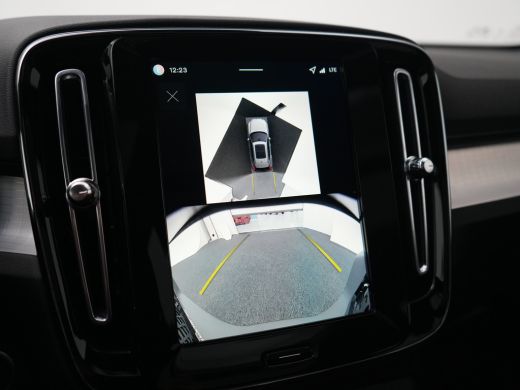 Volvo  XC40 B4 Plus Black Edition | Harman Kardon | 360&deg; Camera | Panoramadak | 20" | Trekhaak | Nubuck-Leder ActivLease financial lease