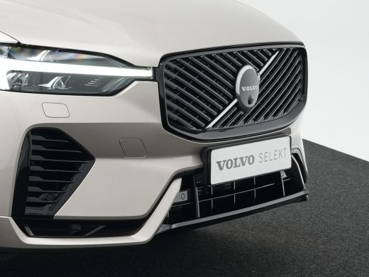 Volvo  XC60 T6 AWD Ultimate Dark | B&W AUDIO | LUCHTVERING | PANORAMADAK | 21" LM VELGEN ActivLease financial lease
