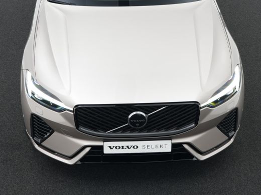 Volvo  XC60 T6 AWD Ultimate Dark | B&W AUDIO | LUCHTVERING | PANORAMADAK | 21" LM VELGEN ActivLease financial lease