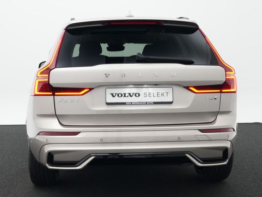 Volvo  XC60 T6 AWD Ultimate Dark | B&W AUDIO | LUCHTVERING | PANORAMADAK | 21" LM VELGEN ActivLease financial lease