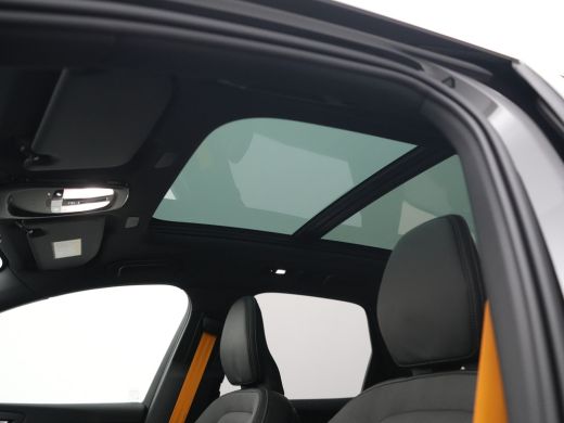 Volvo  XC60 T8 AWD Polestar Engineered | Harman Kardon | Gelamineerd Glas | Trekhaak | 22" | 360&deg; Camera ActivLease financial lease