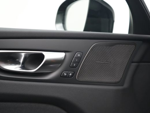 Volvo  XC60 T8 AWD Polestar Engineered | Harman Kardon | Gelamineerd Glas | Trekhaak | 22" | 360&deg; Camera ActivLease financial lease