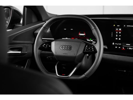 Audi Q6 e-tron S edition performance 100 kWh Panorama dak | Trekhaak |  Elek. Stoel + geheugen | 360 camera | Le... ActivLease financial lease