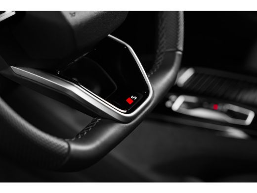 Audi Q6 e-tron S edition performance 100 kWh Panorama dak | Trekhaak |  Elek. Stoel + geheugen | 360 camera | Le... ActivLease financial lease