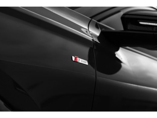 Audi Q6 e-tron S edition performance 100 kWh Panorama dak | Trekhaak |  Elek. Stoel + geheugen | 360 camera | Le... ActivLease financial lease