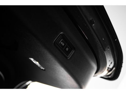 Audi Q6 e-tron S edition performance 100 kWh Panorama dak | Trekhaak |  Elek. Stoel + geheugen | 360 camera | Le... ActivLease financial lease