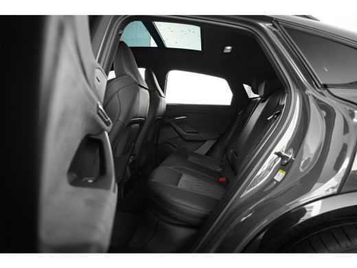 Audi Q6 e-tron S edition performance 100 kWh Panorama dak | Trekhaak |  Elek. Stoel + geheugen | 360 camera | Le... ActivLease financial lease