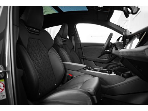 Audi Q6 e-tron S edition performance 100 kWh Panorama dak | Trekhaak |  Elek. Stoel + geheugen | 360 camera | Le... ActivLease financial lease
