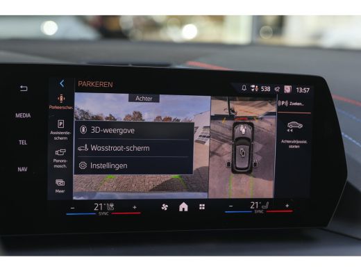 BMW 1 Serie 120 High Executive M Sport Automaat / Sportstoelen / M Adaptief onderstel / Comfort Access / Adap... ActivLease financial lease