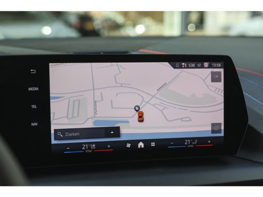 BMW 1 Serie 120 High Executive M Sport Automaat / Sportstoelen / M Adaptief onderstel / Comfort Access / Adap... ActivLease financial lease