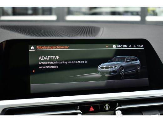 BMW 3 Serie Touring M340d xDrive Pano ACC HiFi El-zetels Adp-onderstel 19inch ActivLease financial lease
