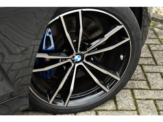 BMW 3 Serie Touring M340d xDrive Pano ACC HiFi El-zetels Adp-onderstel 19inch ActivLease financial lease