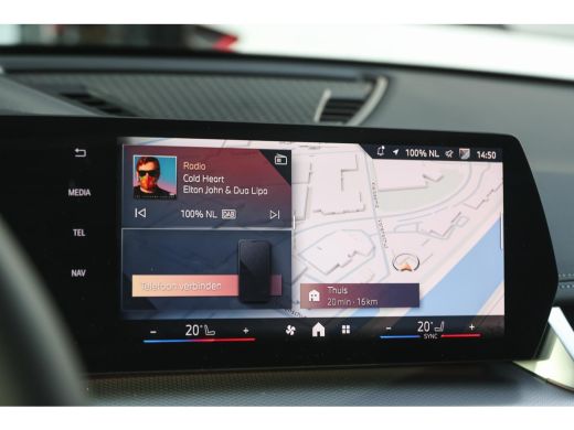 BMW iX1 eDrive20 M Sport / Panoramadak / Sportstoelen / M Adaptief onderstel / Achteruitrijcamera / Comfo... ActivLease financial lease