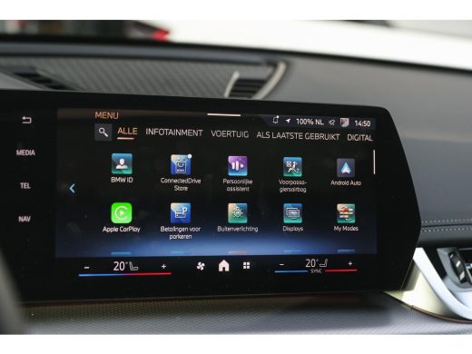 BMW iX1 eDrive20 M Sport / Panoramadak / Sportstoelen / M Adaptief onderstel / Achteruitrijcamera / Comfo... ActivLease financial lease