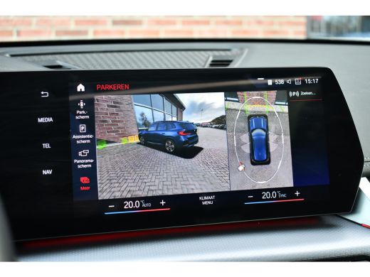 BMW X1 sDrive20i 170pk M-Sport Pano ACC HUD 360 H/K 19inch El-zetels ActivLease financial lease