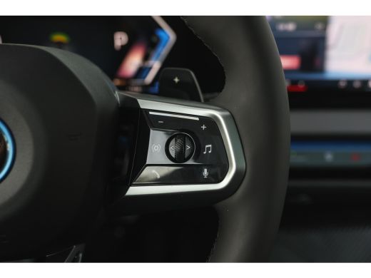 BMW X3 30e xDrive M Sport Automaat / Panoramadak / Trekhaak / Sportstoelen / Adaptief onderstel / Stoelv... ActivLease financial lease