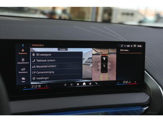 BMW X3 30e xDrive M Sport Automaat / Panoramadak / Trekhaak / Sportstoelen / Adaptief onderstel / Stoelv... ActivLease financial lease