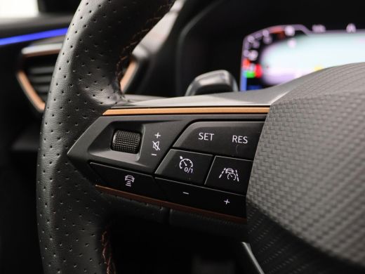 CUPRA Formentor 1.4 e-Hybrid VZ Performance 245PK DSG Pano-Schuifdak, SOH 90%, Trekhaak, Side Assist, Keyless, Ac... ActivLease financial lease