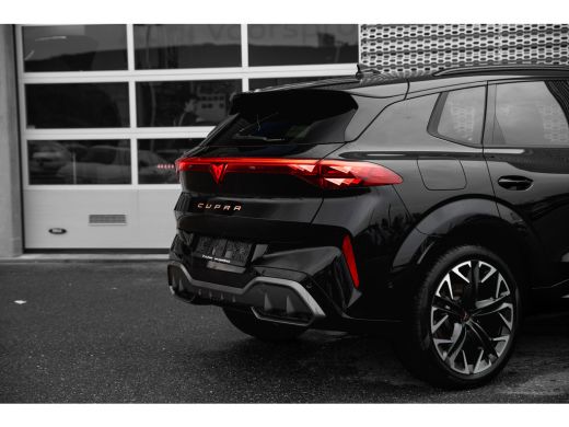 CUPRA Terramar 1.5 TSI e-Hybrid 272pk VZ Performance | Trekhaak | Sennheiser | 360 Camera | 20" | Stoelen Elektr... ActivLease financial lease