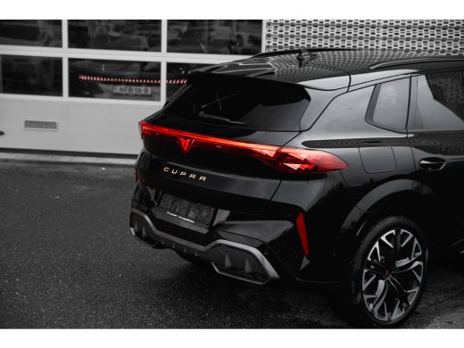 CUPRA Terramar 1.5 TSI e-Hybrid 272pk VZ Performance | Trekhaak | Sennheiser | 360 Camera | 20" | Stoelen Elektr... ActivLease financial lease