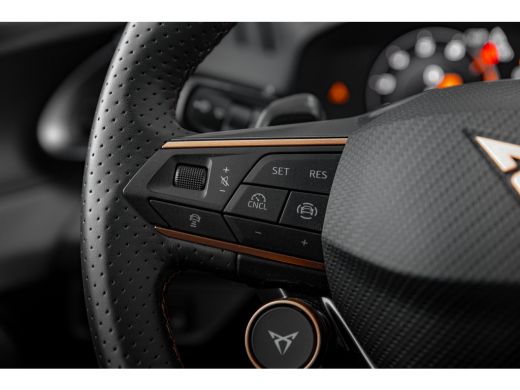 CUPRA Terramar 1.5 TSI e-Hybrid 272pk VZ Performance | Trekhaak | Sennheiser | 360 Camera | 20" | Stoelen Elektr... ActivLease financial lease