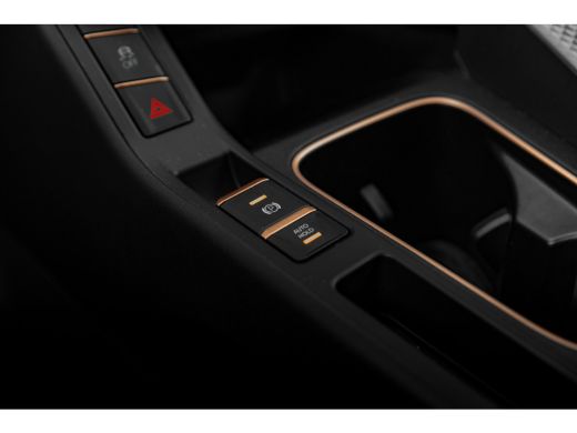 CUPRA Terramar 1.5 TSI e-Hybrid 272pk VZ Performance | Trekhaak | Sennheiser | 360 Camera | 20" | Stoelen Elektr... ActivLease financial lease