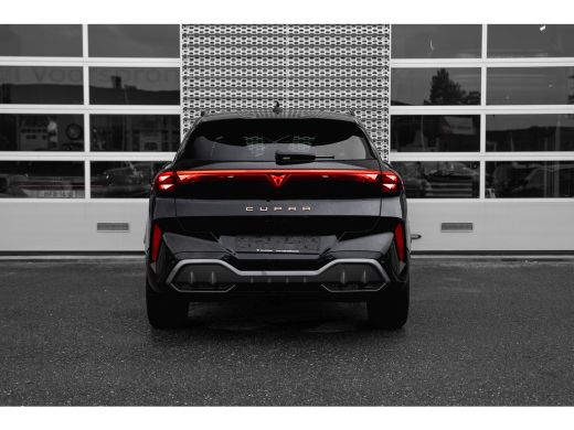 CUPRA Terramar 1.5 TSI e-Hybrid 272pk VZ Performance | Trekhaak | Sennheiser | 360 Camera | 20" | Stoelen Elektr... ActivLease financial lease