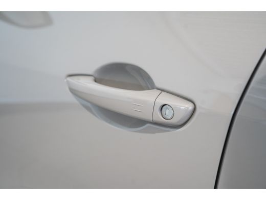 Fiat 600 La Prima 54 kWh | Camera | Elektrische Achterklep | Leder | Stoelverwarming | Elektrische Stoelve... ActivLease financial lease