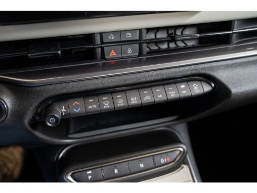 Fiat 600 La Prima 54 kWh | Camera | Elektrische Achterklep | Leder | Stoelverwarming | Elektrische Stoelve... ActivLease financial lease