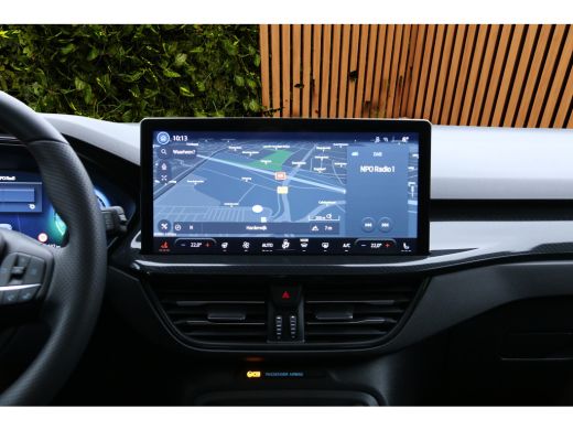 Ford Focus 1.0 EcoBoost Hybrid ST Line X | Navi | Adapt. Cruise | B&O | Stuur/stoelverw. | Pano | 18'' ActivLease financial lease