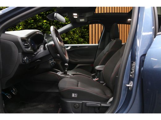 Ford Focus 1.0 EcoBoost Hybrid ST Line X | Navi | Adapt. Cruise | B&O | Stuur/stoelverw. | Pano | 18'' ActivLease financial lease