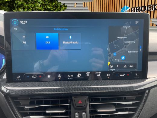 Ford Focus 1.0 EcoBoost Hybrid ST Line X | Pano | Adapt. Cruise | Trekhaak | Blis | Apple Carplay | 18'' ActivLease financial lease