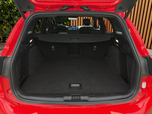 Ford Focus 1.0 EcoBoost Hybrid ST Line X | Pano | Adapt. Cruise | Trekhaak | Blis | Apple Carplay | 18'' ActivLease financial lease